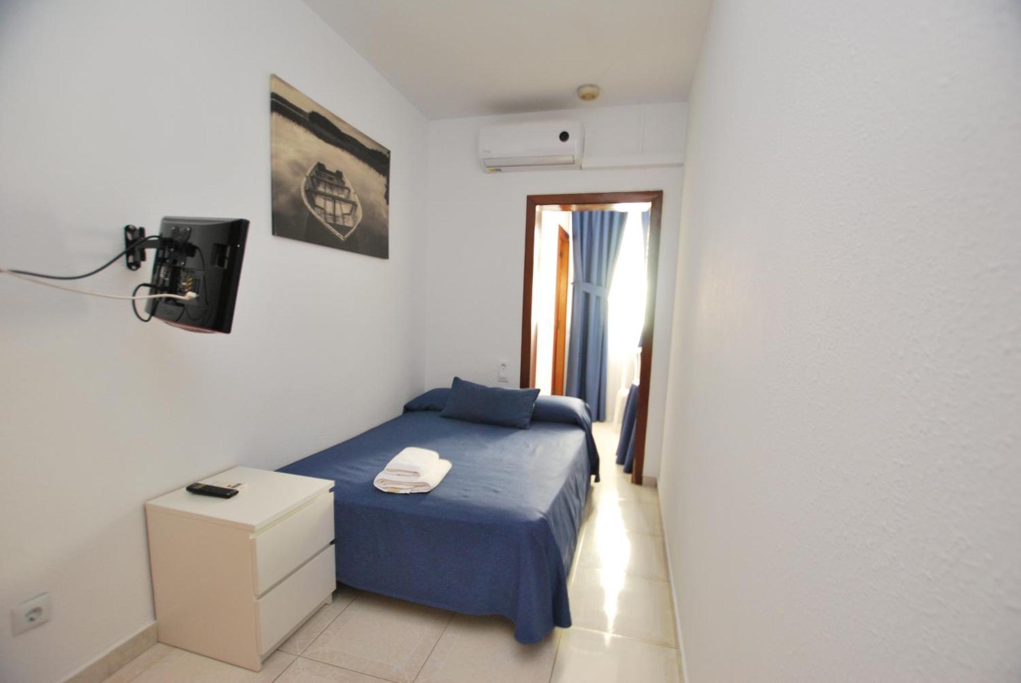 Hotel Tres Leones Vilassar De Mar Extérieur photo