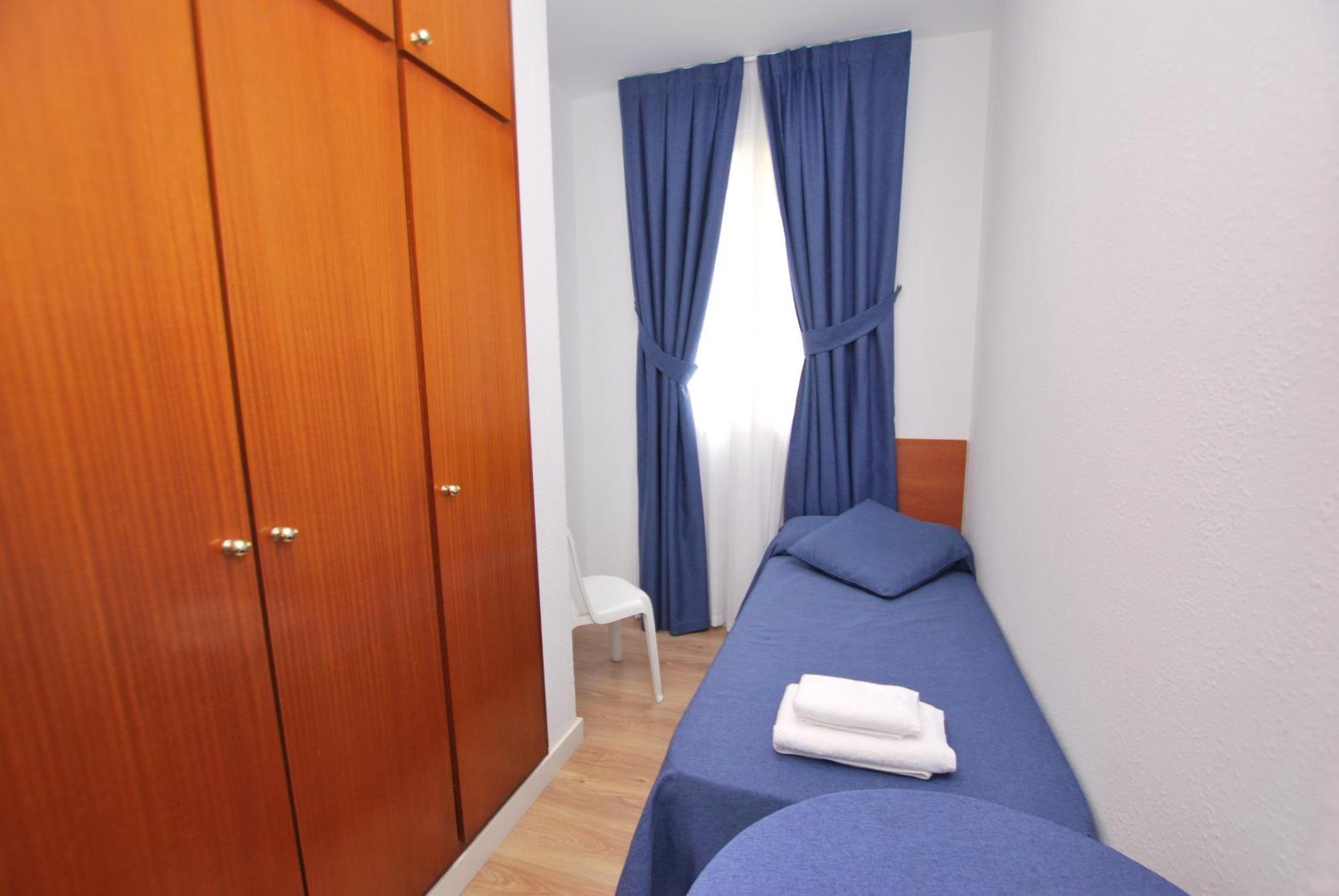 Hotel Tres Leones Vilassar De Mar Extérieur photo