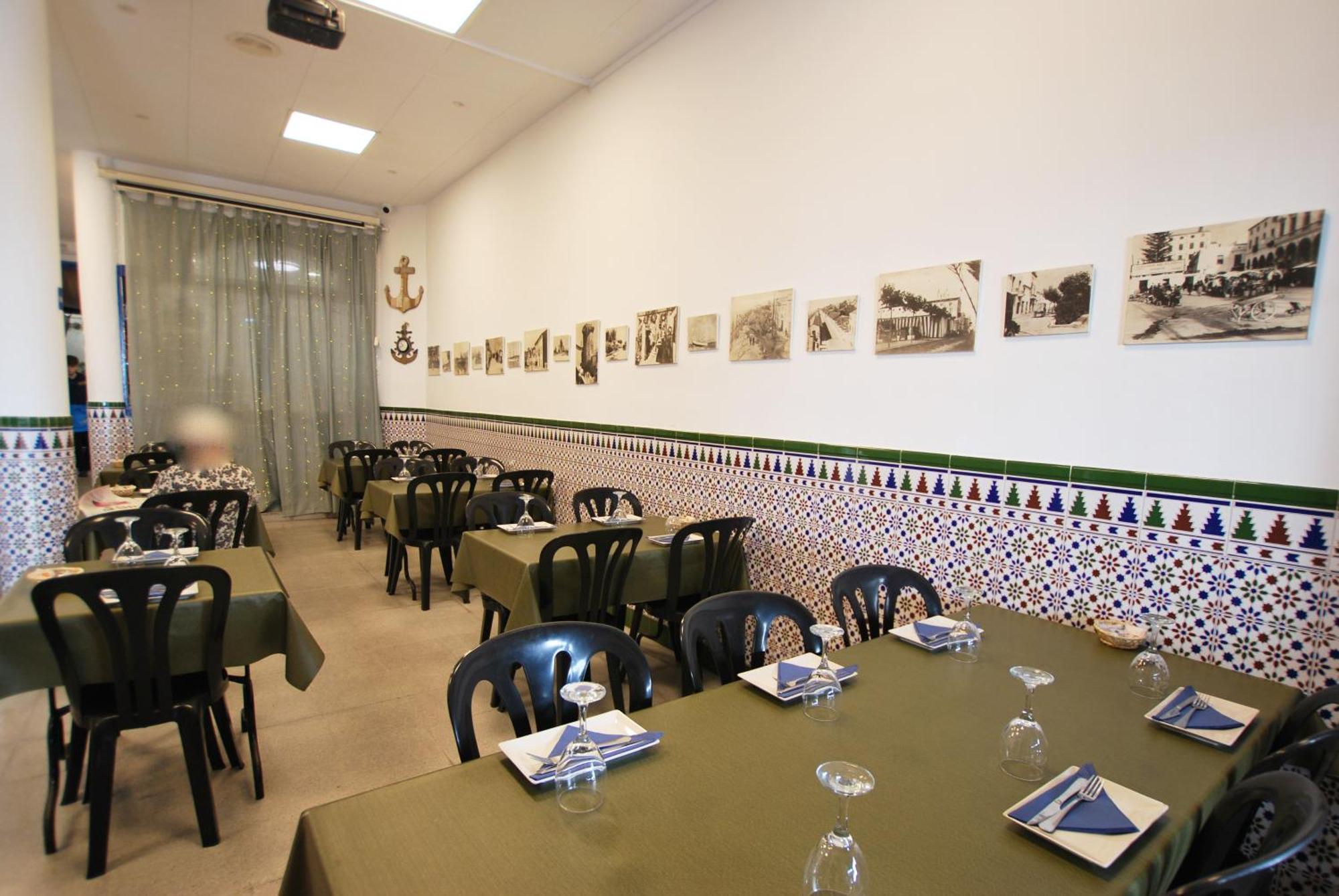 Hotel Tres Leones Vilassar De Mar Extérieur photo