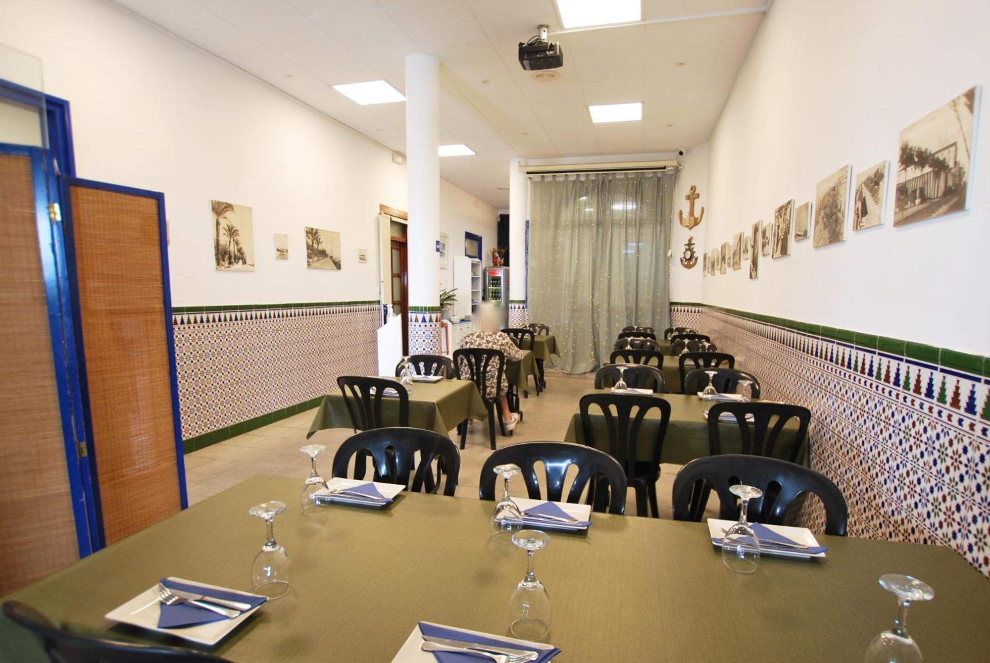 Hotel Tres Leones Vilassar De Mar Extérieur photo